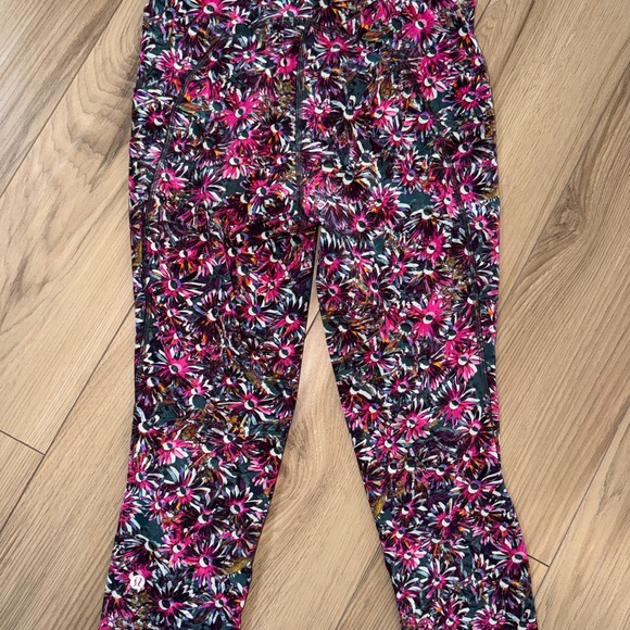 lululemon athletica Swift Speed High Rise Floral Electric Leggings - NO TAG - Picture 2 of 7